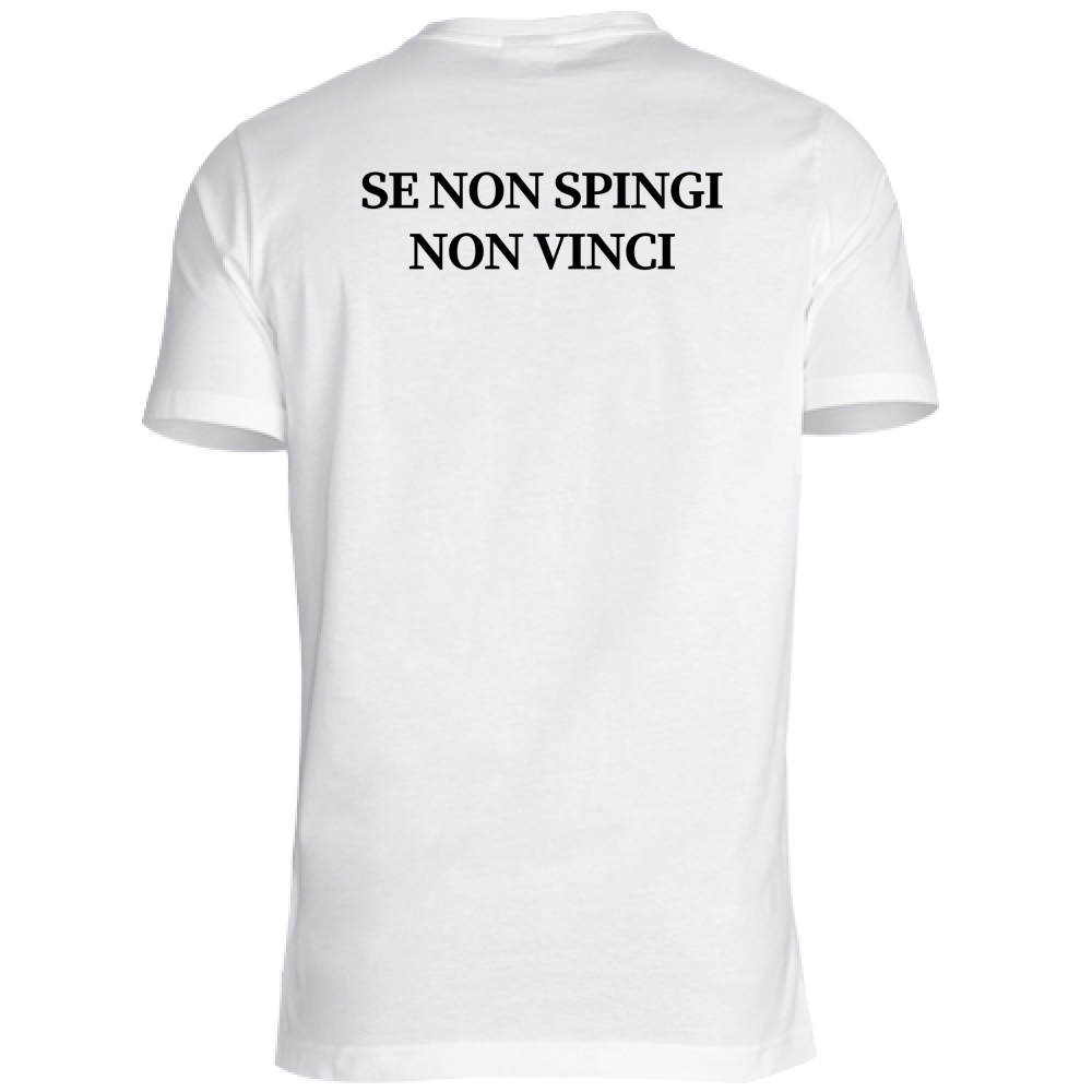 T-Shirt bianca con la scritta ‘Se non spingi non vinci’ sul retro. Unisciti alla comunità di persone che si spingono sempre oltre e scopri la nostra collezione di prodotti!